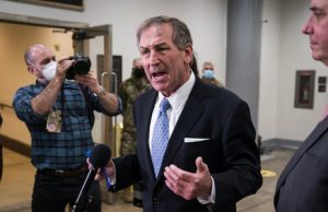 Адвокат Трампа рассказал, что получил около 100 угроз убийством, пока защищал экс-президента