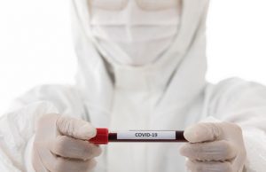 Китай при помощи России и Ирана распространял фейки о создании коронавируса в США – Associated Press