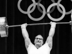 Поник за завтраком: названа возможная причина смерти Юрия Власова