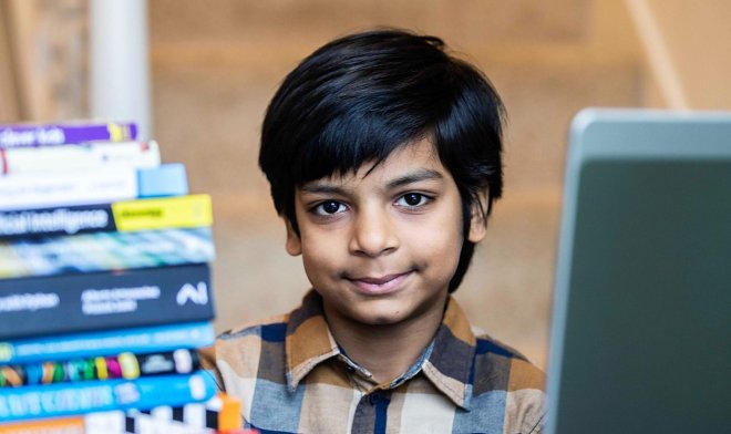 Семилетний Каутилия Катария стал самым юным сертифицированным программистом в мире 