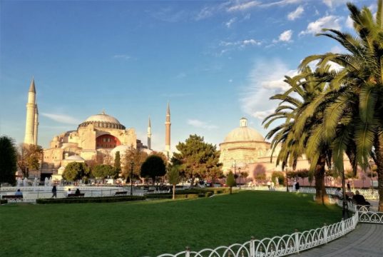 МАУ возобновляет ряд международных рейсов, в том числе из Одессы в Стамбул