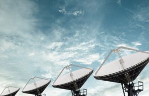 SpaceX хочет подключить свою спутниковую интернет-сеть Starlink к самолетам и кораблям