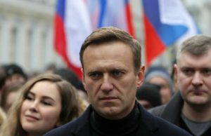 Украина присоединилась к санкциям ЕС из-за Навального