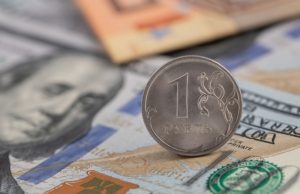 «Черный» август на подходе? Что будет с рублем, долларом и евро