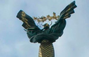 Киевский политолог признал нежизнеспособность антисоветской и антирусской Украины