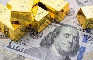 Минфин купит золота и валюты почти на 316 млрд. Что это значит?