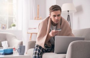 Стоит ли работать во время больничного?