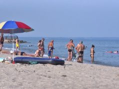 Украинские туристы после отдыха на Азовском море жалуются на интоксикацию