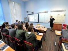 Как сделать справедливой зарплату учителей?