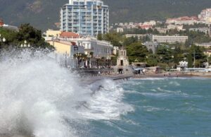 В Крыму объявлено штормовое предупреждение