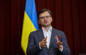 Из-за антивакцинаторов Евросоюз может исключить Украину из «зеленого списка» — Кулеба