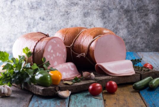 Катись колбаской! Перейдут ли сосиски и «докторская» в разряд деликатесов?