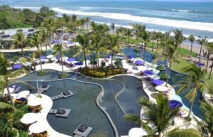 Курорт Бали открылся для вакцинированных туристов из 19 стран: Украины в списке нет