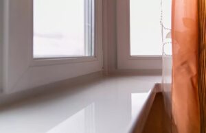 Подоконники: их функции и разновидности
