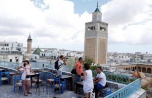 Тунис вернул требование ПЦР-тестов для всех туристов