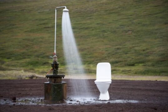 В душ по праздникам. Как «зеленая» энергетика изменит жизнь европейцев