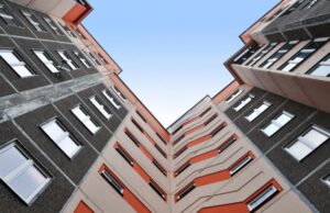 Сдавать квартиру или хранить деньги в банке: что выгоднее?