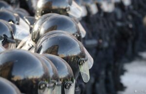 «Колоннами и под конвоем»: челябинцам угрожают обязательной эвакуацией