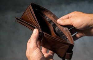 Почему зарплата не индексируется при повышении инфляции?