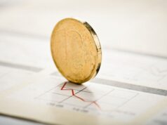 Курс на ослабление. Когда рубль начнет дешеветь?