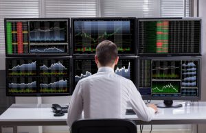 Финансовые акулята. В России могут допустить до биржевых торгов подростков