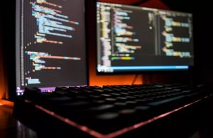 Сломавшийся лифт стал причиной появления одного из лучших языков программирования