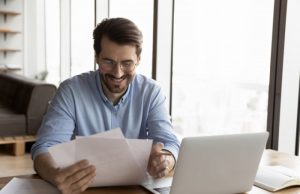 Лучше деньгами. Кому выгодна идея Минфина о льготной ипотеке для чиновников