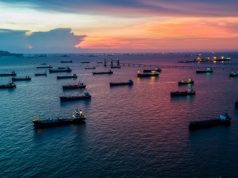 Теневой союзник. Как тайный флот танкеров обходит санкции Запада против РФ