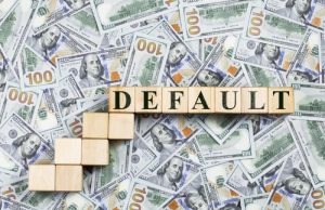 Урежут помощь Зеленскому? Как в США попробуют избежать дефолта