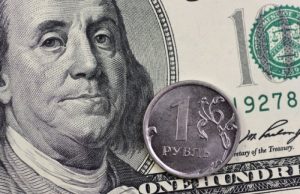 Раздвоение курса. Россиян припугнули долларом по 150 и 250 рублей