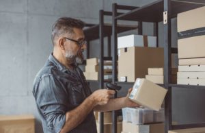 Закон и непорядок. Эксперты объяснили, почему маркетплейсы повысят цены