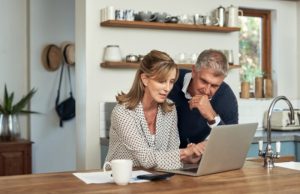 Выше инфляции. В 2024 году в России вырастут пенсии, пособия и маткапитал