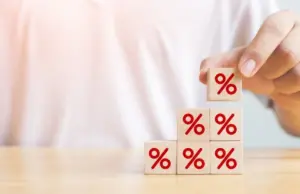 Процентные сомнения. Эксперт объяснил, стоит ли сейчас брать кредит