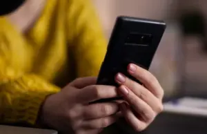 С добрым утром! Открытки в WhatsApp оказались уловкой мошенников