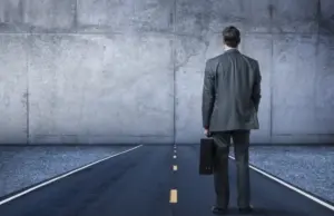 Процентом — по горлу. Люди уходят из бизнеса из-за высоких ставок банков