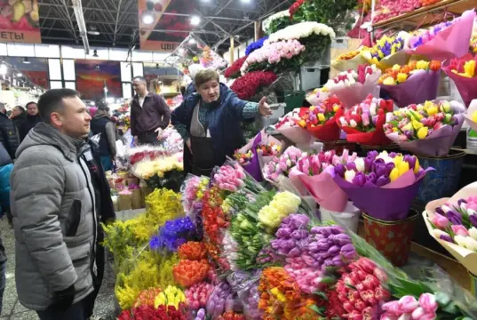 Бутон распустился ценами. Почему наши цветы не дешевле импортных?