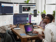 Технология Spacetop создает огромное виртуальное пространство для работы перед глазами