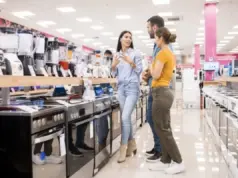 Не торопитесь. Когда выгоднее купить бытовую технику в 2025 году