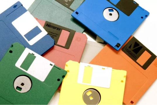 Управление гражданской авиации США набралось решимости отказаться от дискет и Windows 95