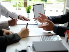 До 1 млн. рублей. Банки и продавцов будут штрафовать за платные услуги