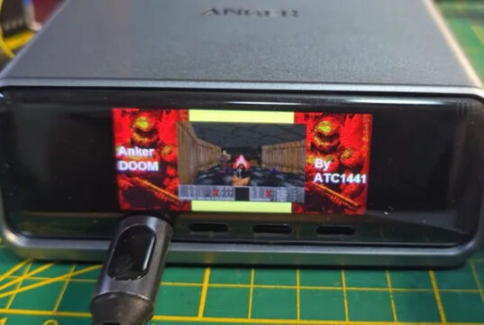Классический Doom запустили на пауэрбанке