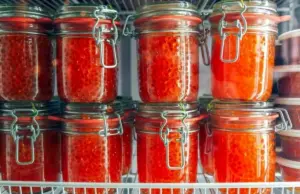 Ценные горки. Прошлогодняя икра задирает цены на деликатес уже сейчас