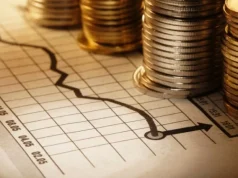 Сколько стоят доллар, евро и юань в пятницу, 26 декабря?