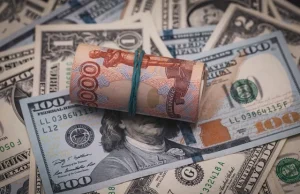 Сколько стоят доллар, евро и юань с 31 декабря по 12 января?