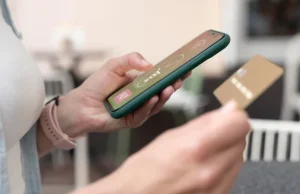 Станут ли онлайн-сервисы с 1 марта списывать деньги автоматически?