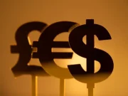 Сколько стоят доллар, евро и юань 21, 22, 23 и 24 февраля?