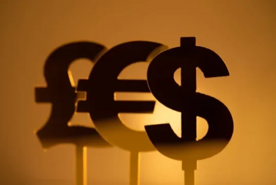 Сколько стоят доллар, евро и юань 21, 22, 23 и 24 февраля?