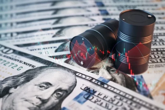 С поправкой на нефть. Эксперт Силаев назвал курс доллара к концу года