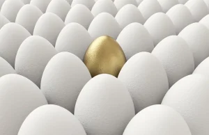 Не простое, золотое. Стало известно, на сколько подорожают яйца к Пасхе