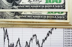 Все стабильно. Эксперт Силаев назвал курс доллара на эти выходные